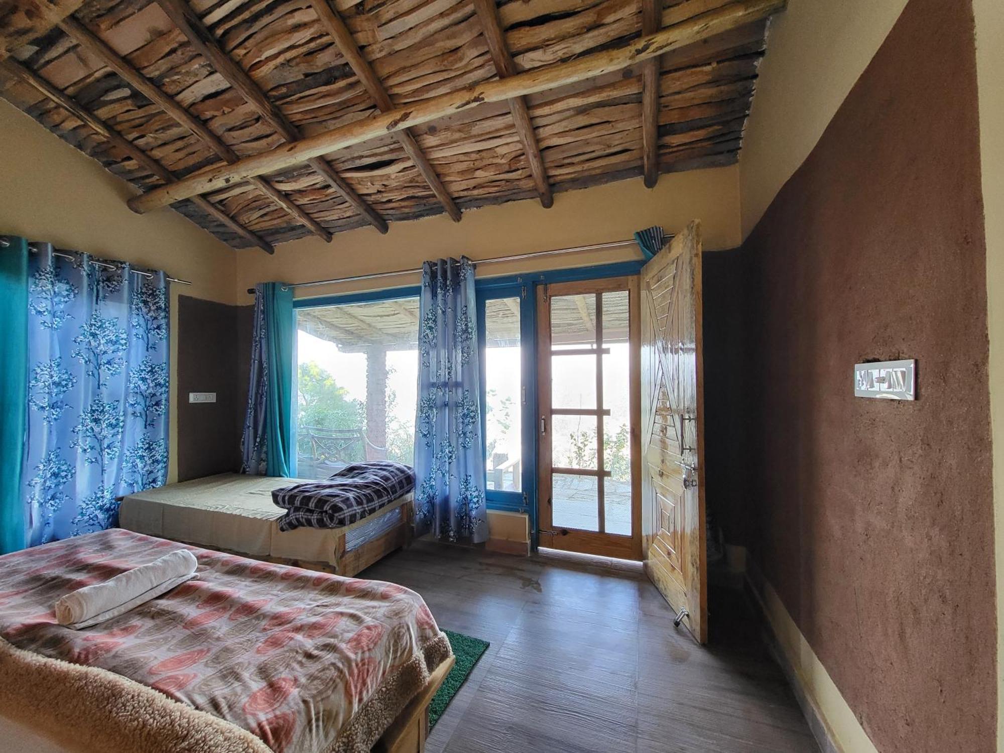 Zenoaks Homestay Almora Esterno foto