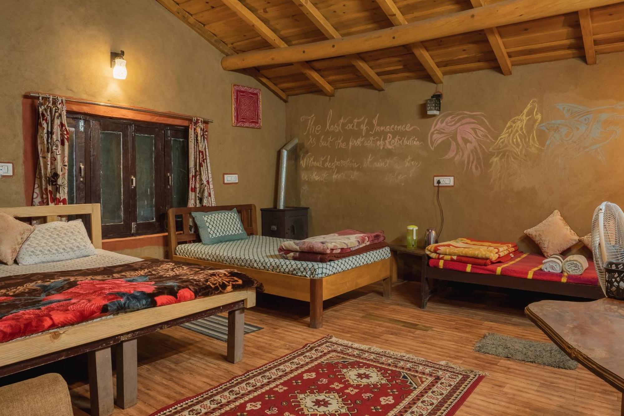 Zenoaks Homestay Almora Esterno foto