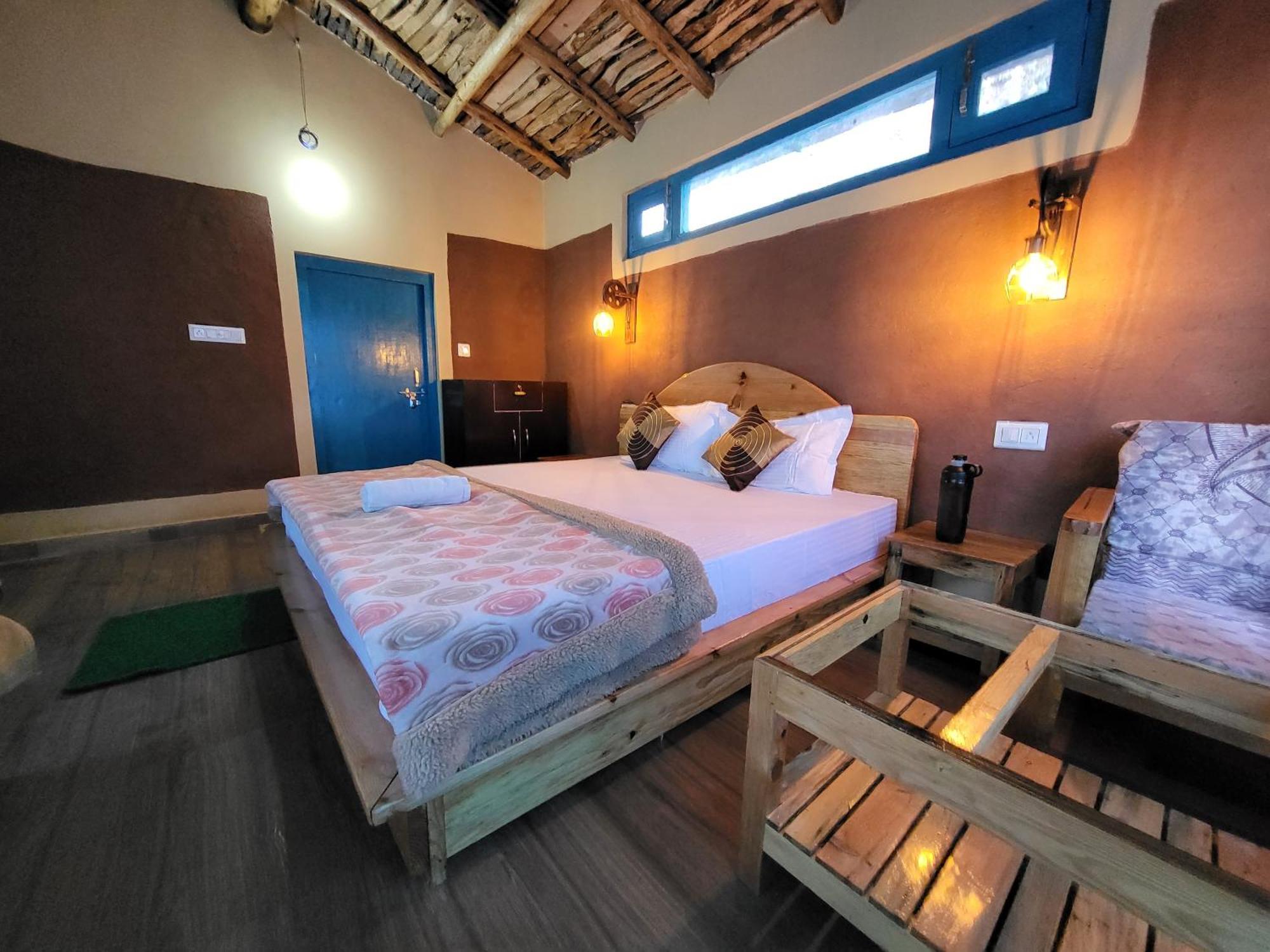 Zenoaks Homestay Almora Esterno foto